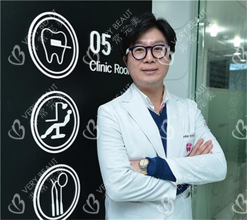韓國minish牙科醫院醫生