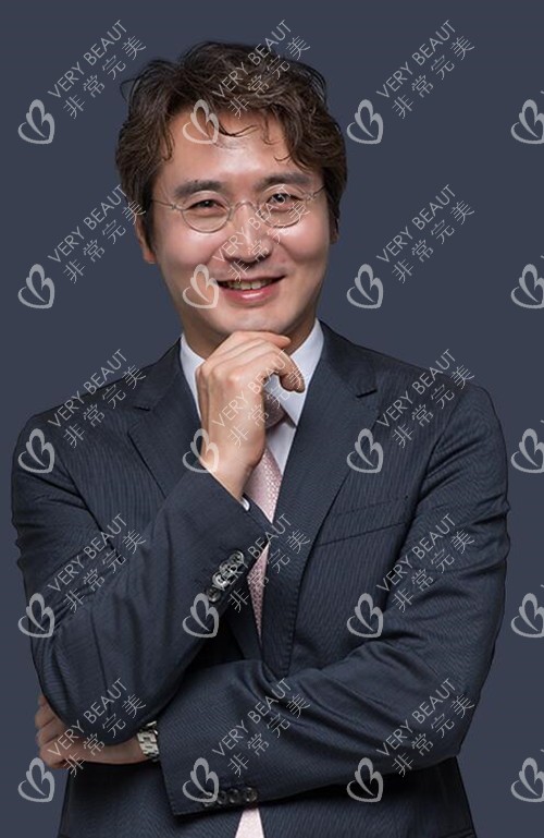 韩国431整形医院朴晟皖院长