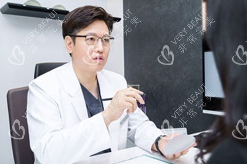 李善久隆胸方案設(shè)計(jì)