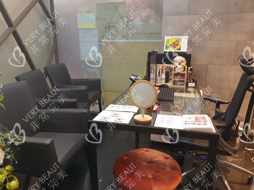 韓國心動sulleim整形外科商談區(qū)環(huán)境