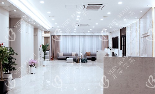 韩国歌柔飞整形外科大厅环境实拍图