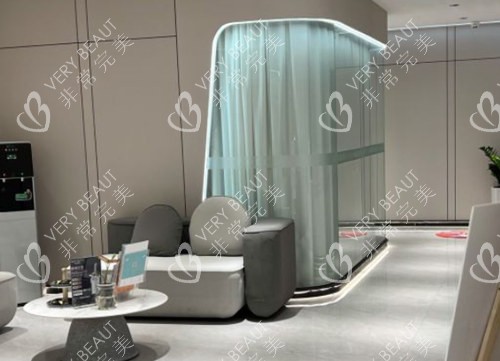 沈阳元辰整形大厅一角