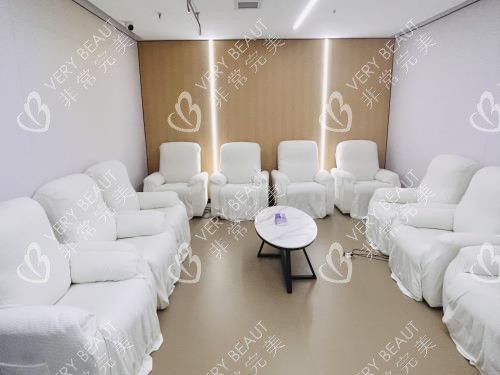 廣州華廈眼科醫(yī)院會員休息區(qū)