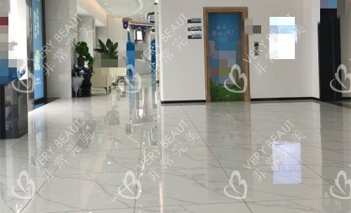 重慶星輝眼科走廊圖