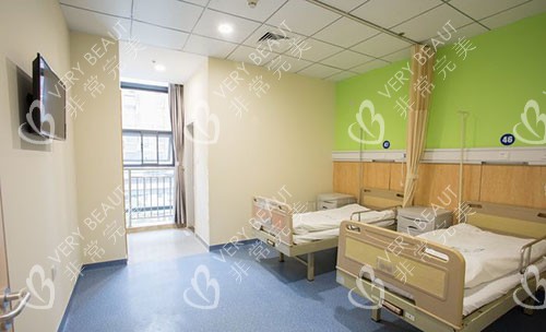 眼科医院治疗白内障术后休息区