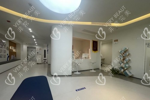 杭州朝聚眼科醫(yī)院大廳圖片展示
