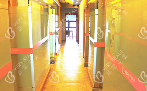 韓國女神整形外科走廊環(huán)境實拍圖