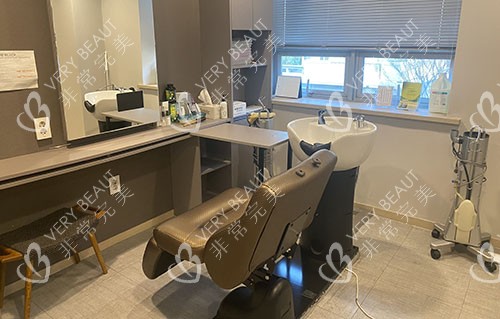 韓國布萊克植發(fā)頭發(fā)護(hù)理室