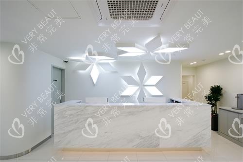 大眼睛整形医院前台