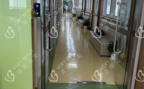 上海华美整形走廊图