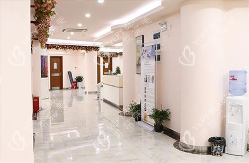 上海清沁医疗美容门诊走廊环境