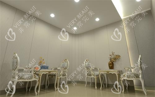 韩国365MC医院接待区