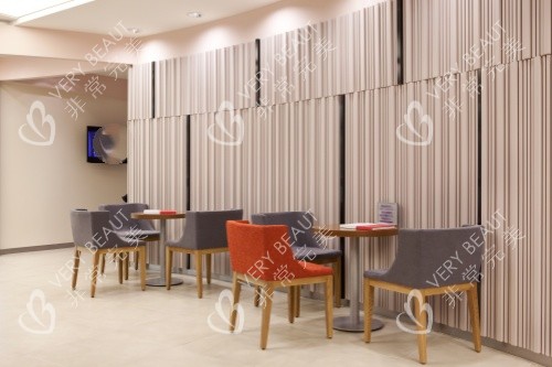 韩国THE整形外科候诊区 韩国THE整形外科候诊区