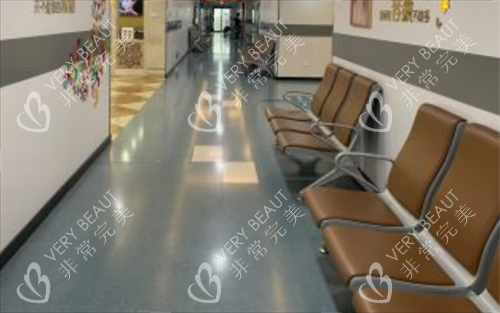 上海宏康医院私密科诊室外走廊环境