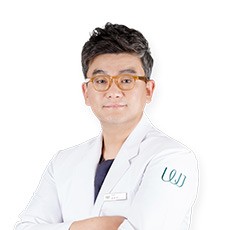 韩国原辰整形外科医院-康文硕-韩国整形医生