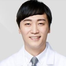韩国RUBY如妃整形外科医院-许晸宇-韩国整形医生