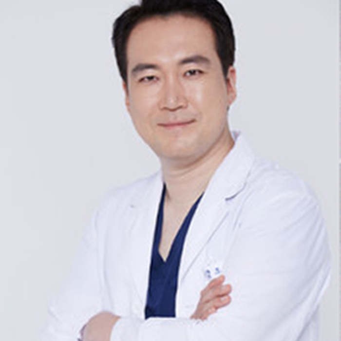 韩国友珍整形外科医院-姜泰兆-韩国整形医生