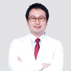 韩国Faceplus整形外科-朴政槿-韩国整形医生