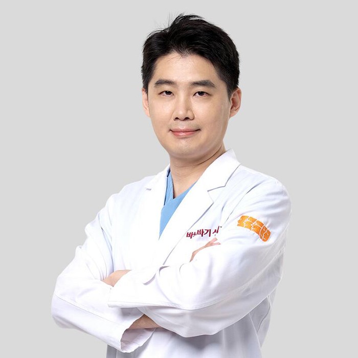 韩国佰诺佰琪(原：巴诺巴奇)整形外科-柳東熙-韩国整形医生