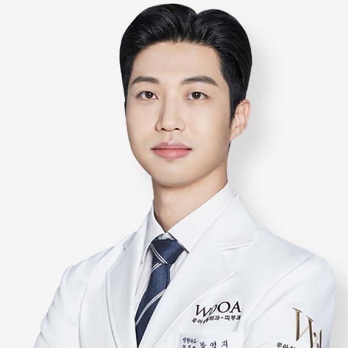 韩国WOOA妩阿整形外科-朴英智-韩国整形医生