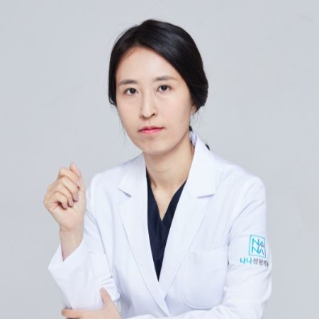 韩国NANA整形外科医院-郑媛朱-韩国整形医生