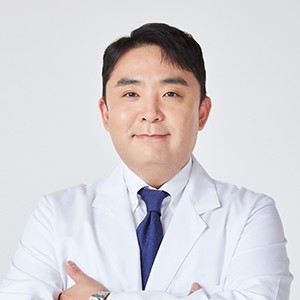 韩国雅阁ARC整形外科-权纯范 -韩国整形医生