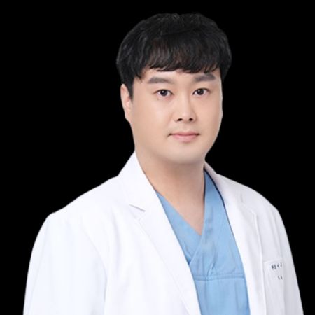 韩国VS Line皮肤科-李宇烈-韩国整形医生