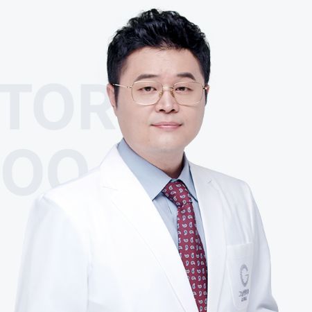 韩国歌娜整形外科-柳京翰-韩国整形医生
