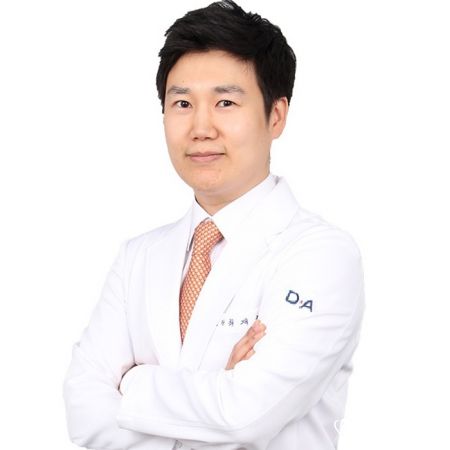 韩国DA整形医院-崔恒硕-韩国整形医生