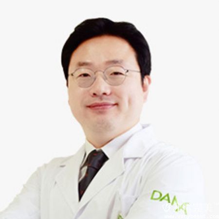 多娜整形外科-朴在民-韩国整形医生