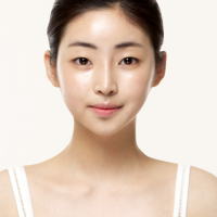 下巴手术 像明星一样小而有立体感的面部-韩国灰姑娘整形医院