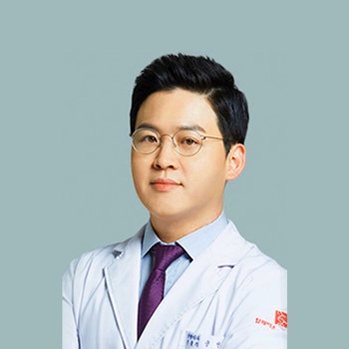韩国秀美颜整形外科-宋宣昊-韩国整形医生