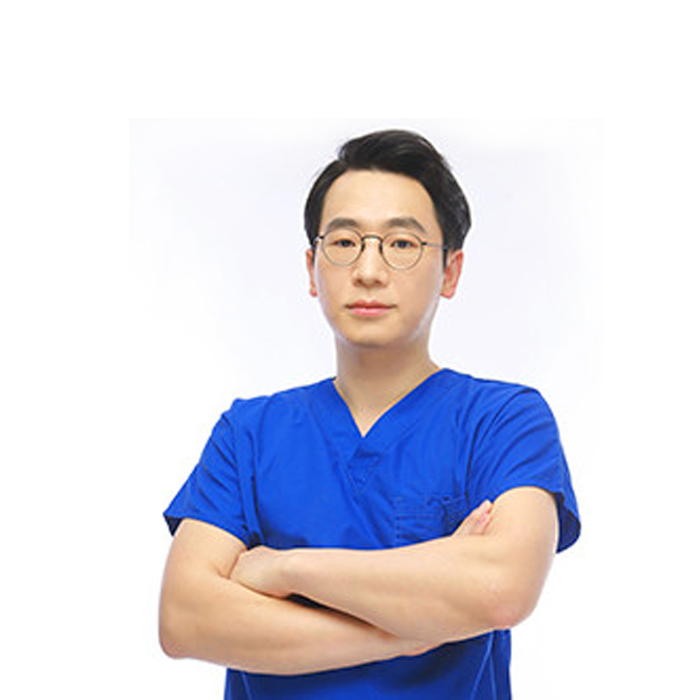 韩国希克丽整形外科-文亨硕-韩国整形医生