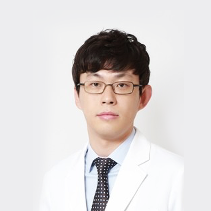 韩国GNG整形医院-李成勋-韩国整形医生