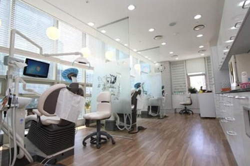 韩国橡树牙科医院诊疗室