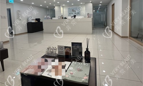 韩国爱护整形外科前厅图