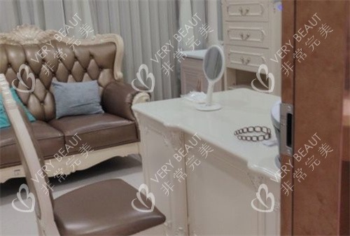 广州壹加壹医疗美容面诊室
