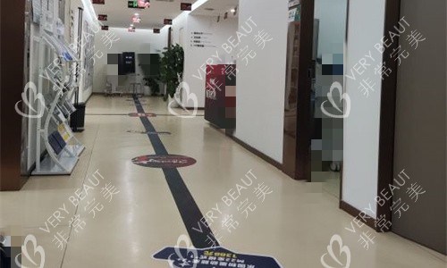 成都西区医院走廊图