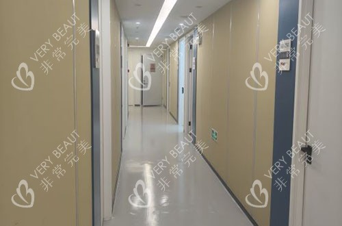 北京冰新丽格整形走廊环境实拍图
