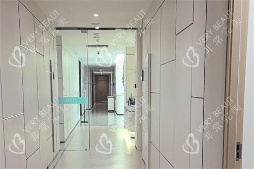 杭州颜星晶致医疗美容走廊环境
