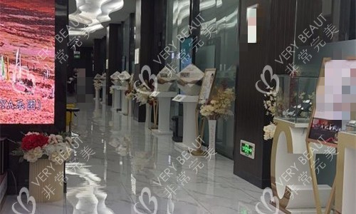 成都恒美植发走廊环境图