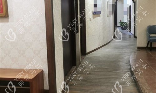 龙岩爱丽诺医疗美容走廊图