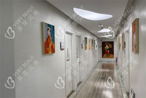 北京圣嘉新医疗美容走廊环境图