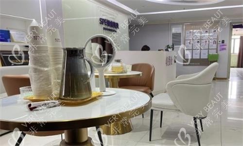 广州美莱整形休息区图