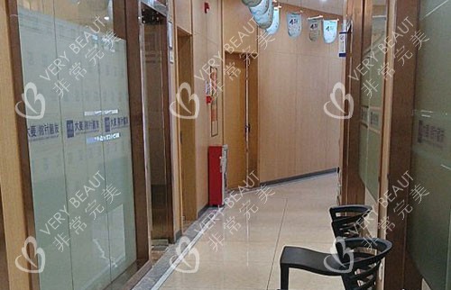 广州大麦微针植发走廊环境图