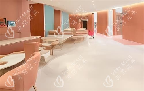 深圳艺星整形大厅休息区