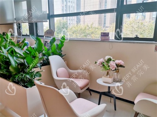 成都亨特整形休息区