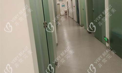 广州军美整形走廊图