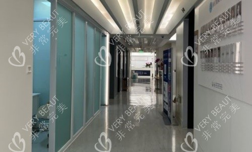 成都八大处整形医院走廊环境示意图