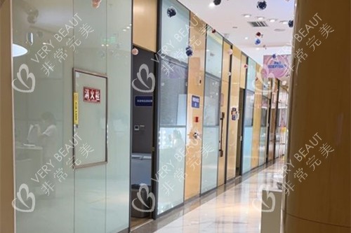 成都铜雀台整形内部过道环境